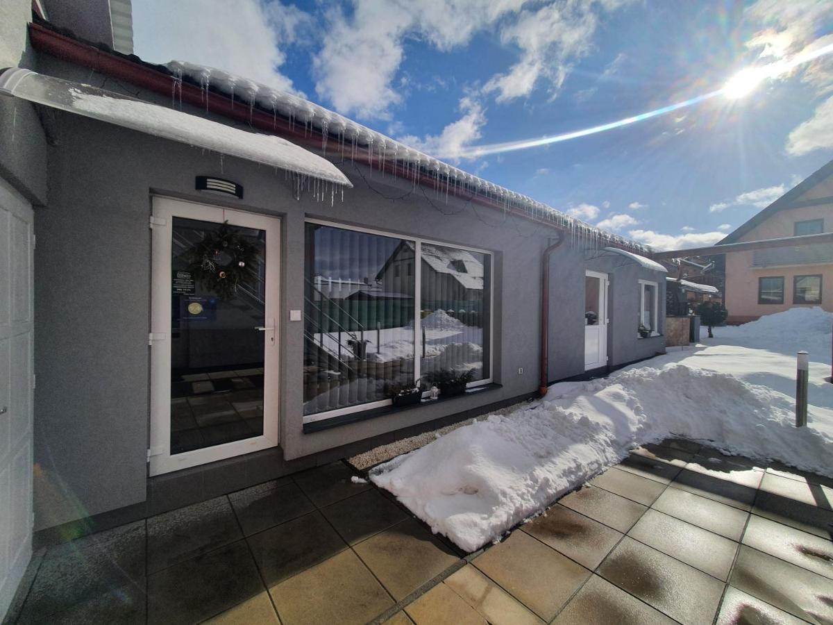 Apartmanovy Dom Stela Bešeňová Exterior foto
