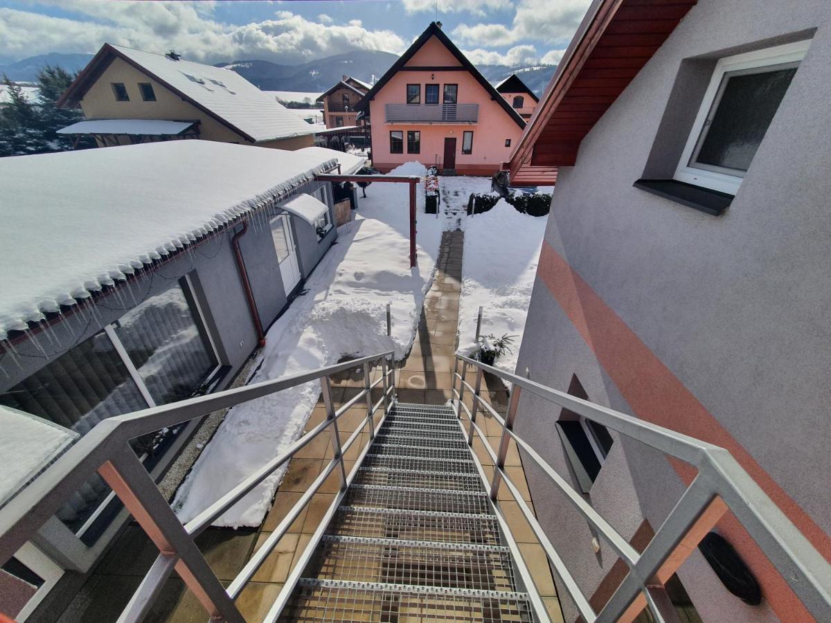 Apartmanovy Dom Stela Bešeňová Exterior foto
