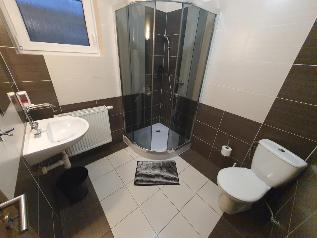 Apartmanovy Dom Stela Bešeňová Exterior foto