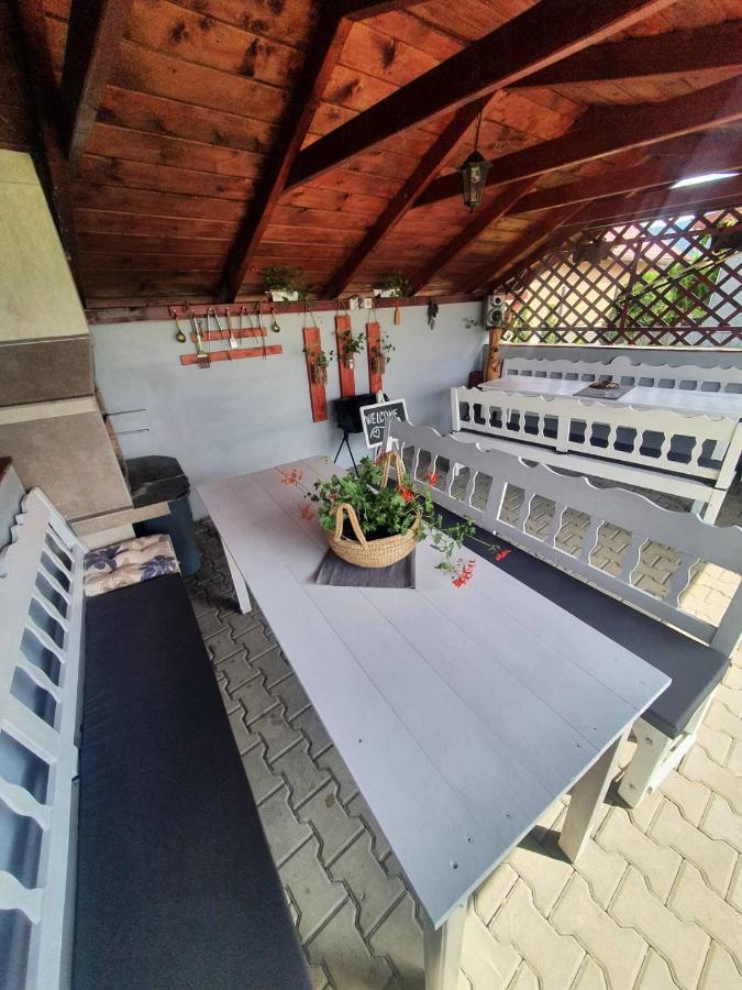 Apartmanovy Dom Stela Bešeňová Exterior foto