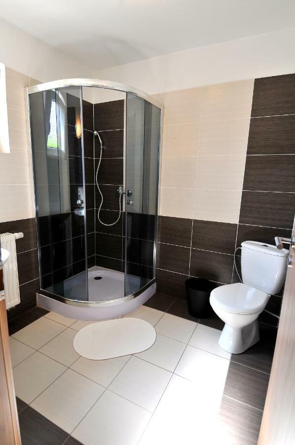 Apartmanovy Dom Stela Bešeňová Exterior foto